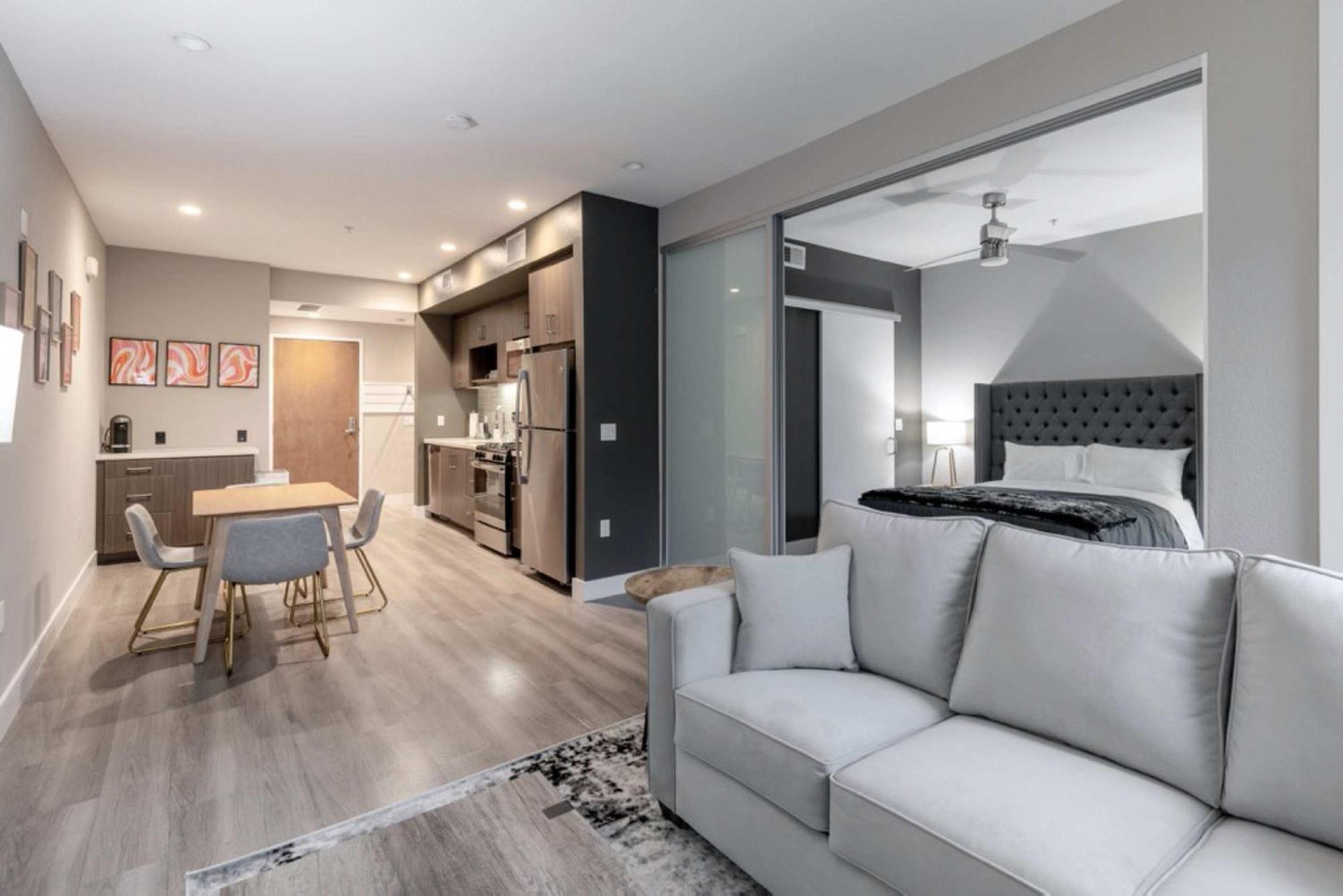 Modern Luxury Avl Apartamento Los Ángeles